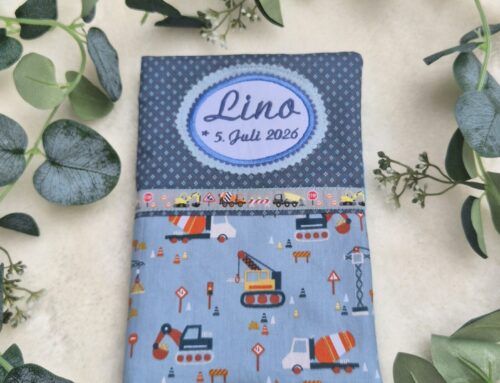 Eine ganz besondere U-Heft-Hülle für den kleinen Lino 💙🚜